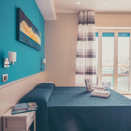 Oltre Il Mare Guest House Gaeta Exterior foto