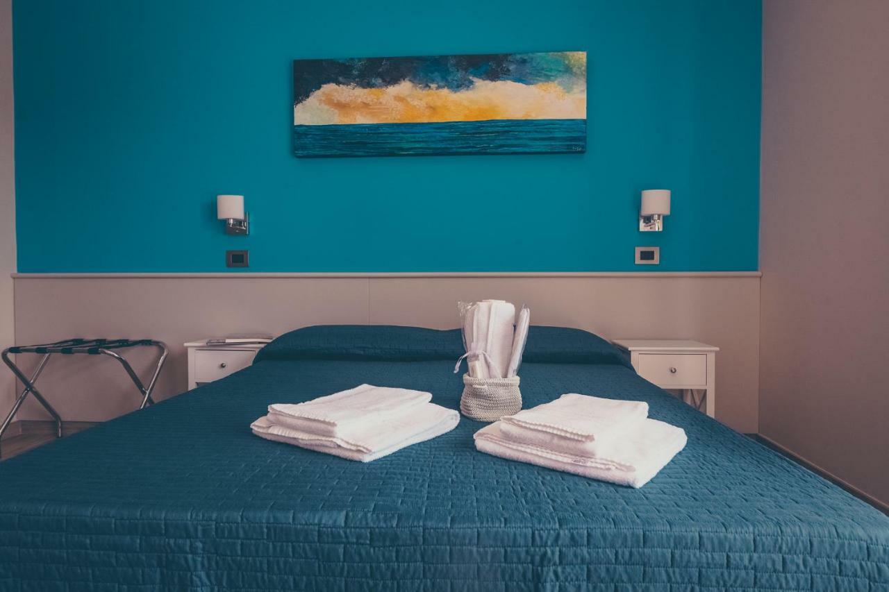 Oltre Il Mare Guest House Gaeta Exterior foto